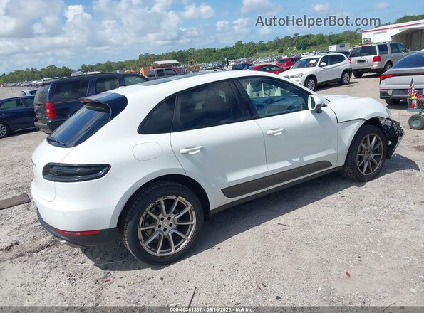 WP1AA2A54HLB08573 2017 PORSCHE MACAN White Tył prawy