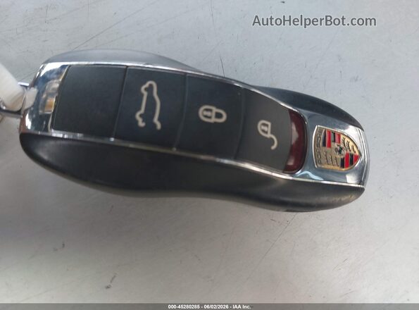 WP1AA2A54JLB01340 2018 PORSCHE MACAN Black Առջևի վահանակի տեսք