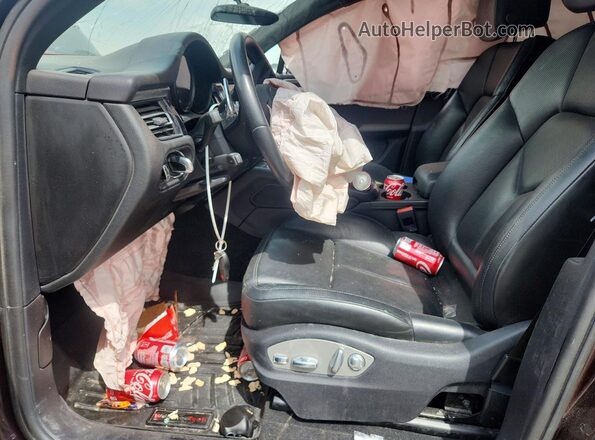 WP1AA2A54PLB07759 2023 PORSCHE MACAN Burgundy Front interior view