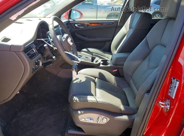 WP1AA2A54TLB01471 2026 PORSCHE MACAN Red წინა სალონის ხედი