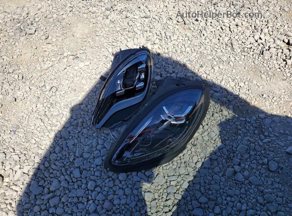 WP1AA2A54TLB01471 2026 PORSCHE MACAN Red VIN კოდის სტიკერის ხედი