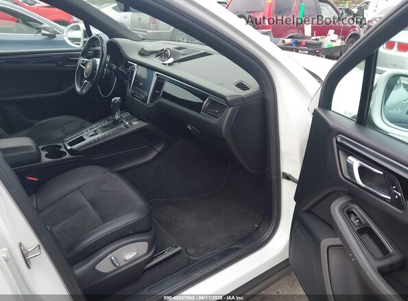 WP1AA2A55JLB11018 2018 PORSCHE MACAN Белый Вид салона спереди