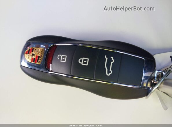 WP1AA2A55SLB06175 2025 PORSCHE MACAN Black წინა პანელის ხედი