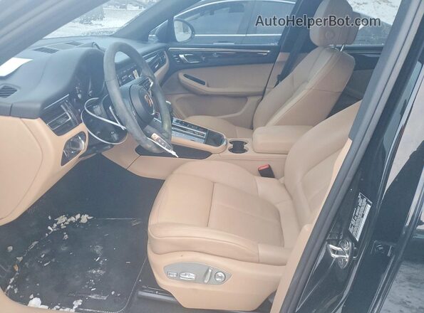 WP1AA2A55SLB09335 2025 PORSCHE MACAN Black წინა სალონის ხედი