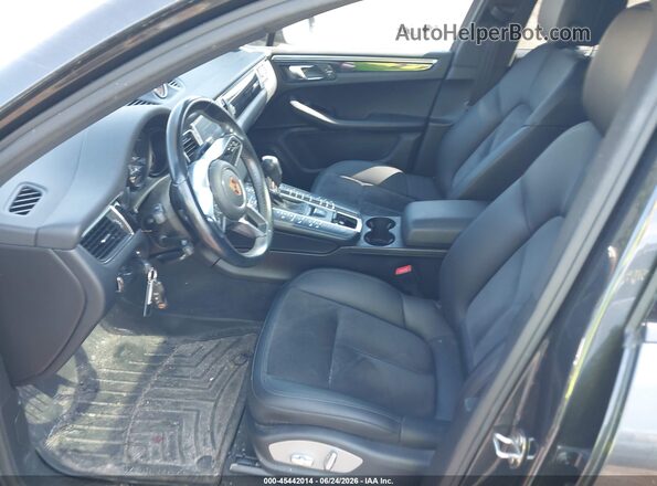 WP1AA2A56JLB02974 2018 PORSCHE MACAN Серый Вид салона спереди