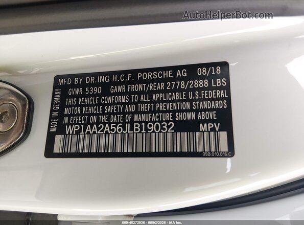 WP1AA2A56JLB19032 2018 PORSCHE MACAN White Engine compartment view