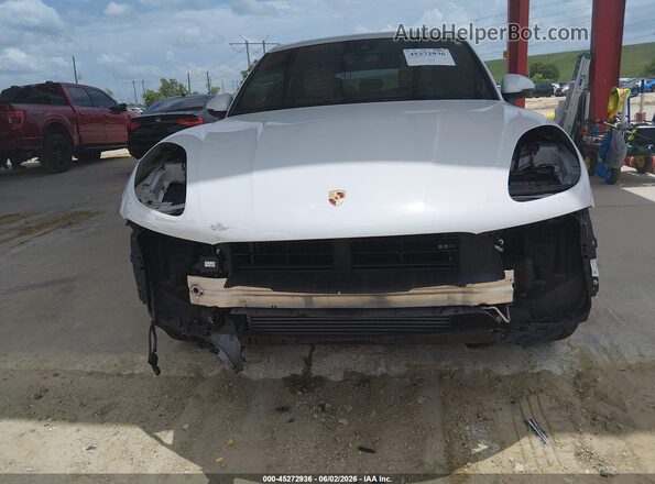 WP1AA2A56JLB19032 2018 PORSCHE MACAN White Front view