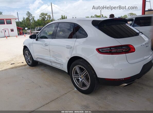 WP1AA2A56JLB19032 2018 PORSCHE MACAN White 360 interior view