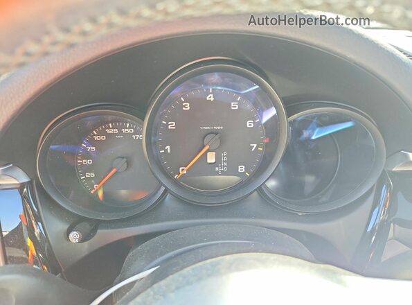 WP1AA2A57LLB13713 2020 PORSCHE MACAN White Instrument cluster view