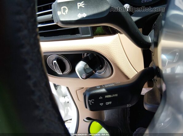 WP1AA2A57MLB12188 2021 PORSCHE MACAN Белый Вид панели приборов