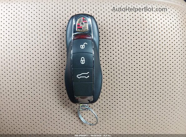 WP1AA2A58JLB08789 2018 PORSCHE MACAN White Dashboard view