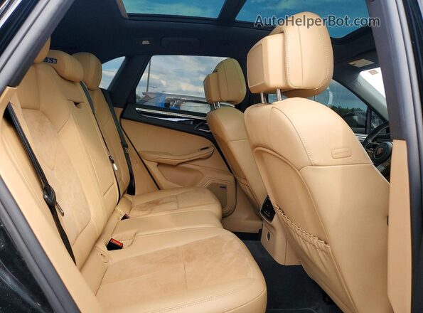 WP1AA2A58JLB10249 2018 PORSCHE MACAN Black Սալոնի հետևի տեսք