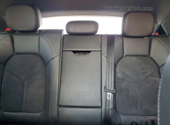 WP1AA2A58LLB08214 2020 PORSCHE MACAN Black Հետևի նստատեղերի տեսք