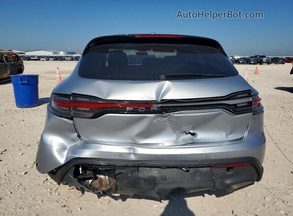 WP1AA2A58RLB01708 2024 PORSCHE MACAN Silver Հետևի տեսք