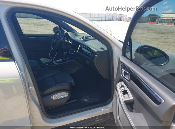 WP1AA2A58RLB07007 2024 PORSCHE MACAN Серый Вид салона спереди