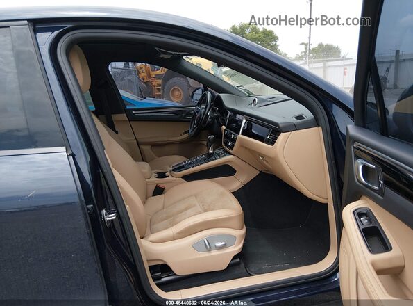 WP1AA2A59KLB06678 2019 PORSCHE MACAN Blue Widok wnętrza z przodu