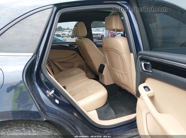 WP1AA2A59KLB06678 2019 PORSCHE MACAN Blue Widok naklejki z numerem VIN