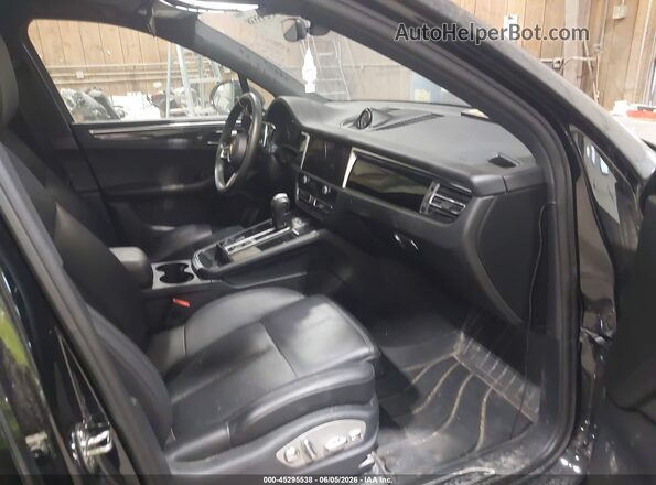 WP1AA2A5XPLB08043 2023 PORSCHE MACAN Black Front interior view