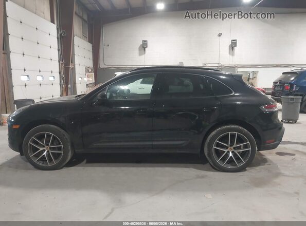 WP1AA2A5XPLB08043 2023 PORSCHE MACAN Black 360 interior view