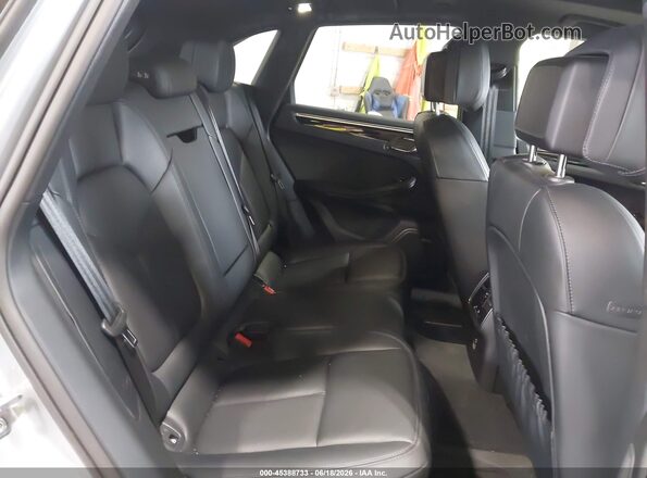 WP1AA2A5XRLB12922 2024 PORSCHE MACAN Gray VIN sticker view