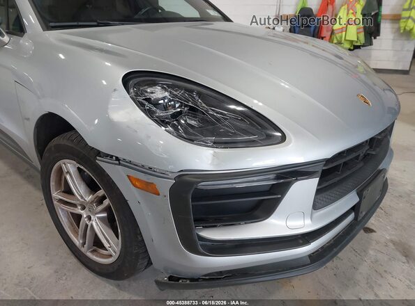 WP1AA2A5XRLB12922 2024 PORSCHE MACAN Gray Front view
