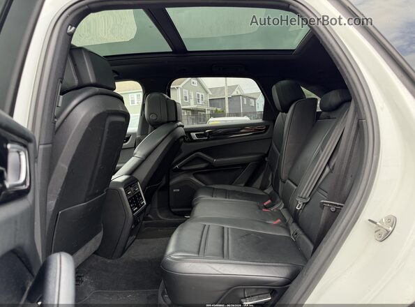 WP1AA2AY1LDA03762 2020 PORSCHE CAYENNE Белый Вид задних сидений