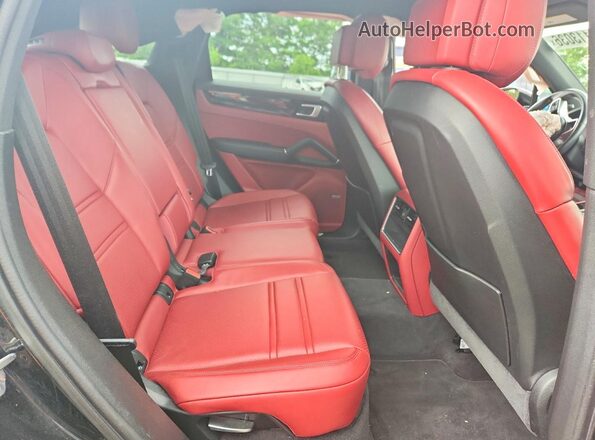 WP1AA2AY1LDA06516 2020 PORSCHE CAYENNE Black Rear seats view