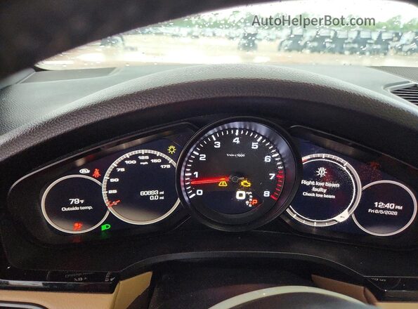 WP1AA2AY2LDA01809 2020 PORSCHE CAYENNE Black ხელსაწყოთა პანელის ხედი