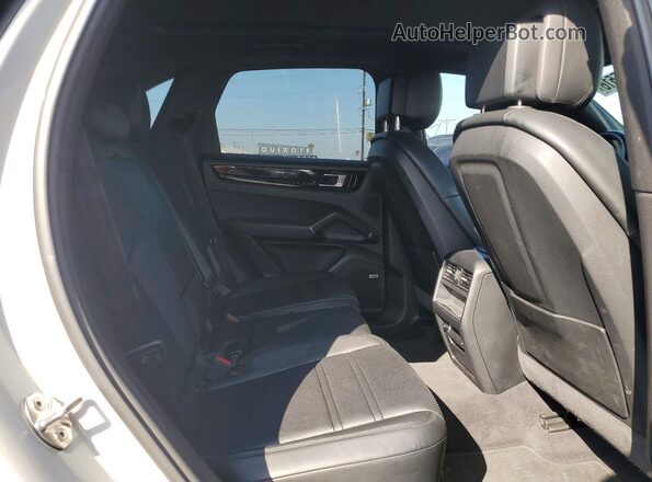 WP1AA2AY2LDA04645 2020 PORSCHE CAYENNE Gray უკანა სალონის ხედი