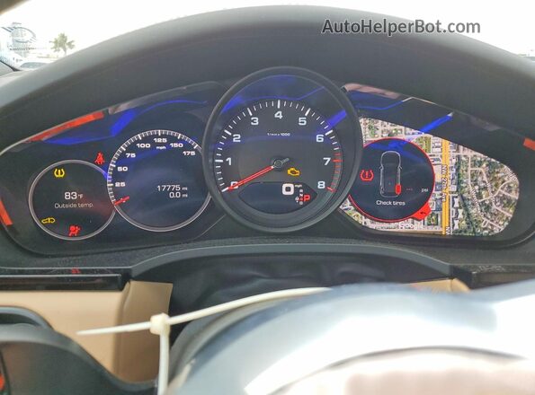 WP1AA2AY4KDA05066 2019 PORSCHE CAYENNE Gray Vista del cuadro de instrumentos