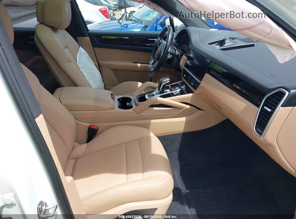 WP1AA2AY4LDA04114 2020 PORSCHE CAYENNE White Front interior view