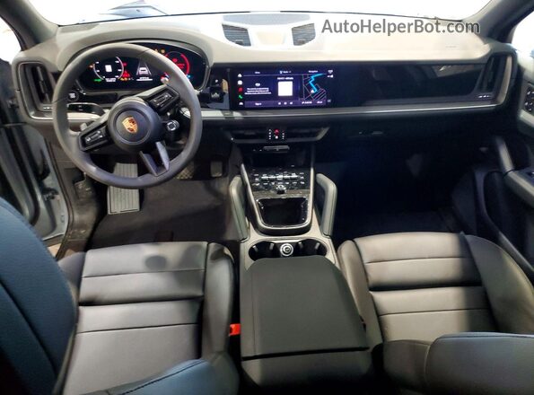 WP1AA2AY5TDA00802 2026 PORSCHE CAYENNE Silver Առջևի վահանակի տեսք