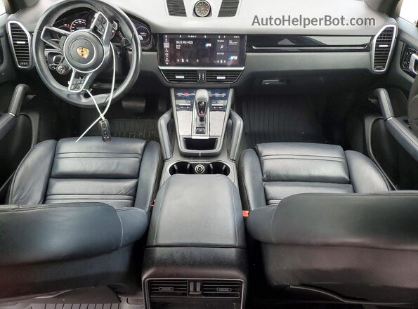 WP1AA2AY6KDA00757 2019 PORSCHE CAYENNE Black Vista del salpicadero