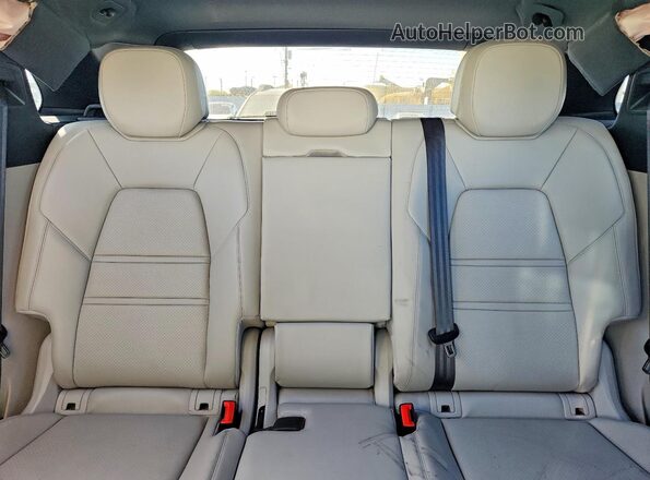 WP1AA2AYXNDA01494 2022 PORSCHE CAYENNE Белый Вид задних сидений