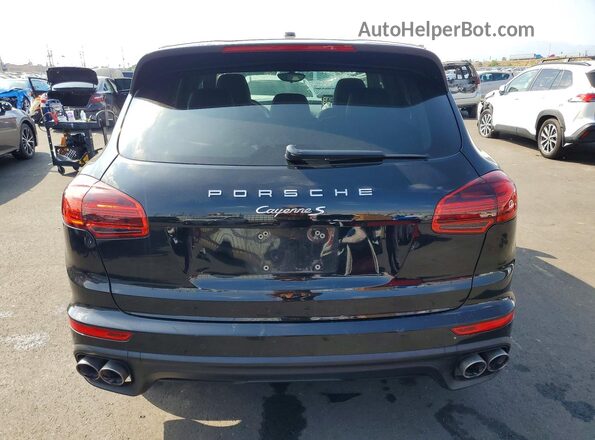 WP1AB2A20HLA50223 2017 PORSCHE CAYENNE Black Widok z tyłu