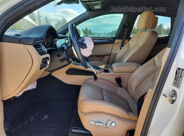 WP1AB2A50KLB30025 2019 PORSCHE MACAN White Вид салону спереду