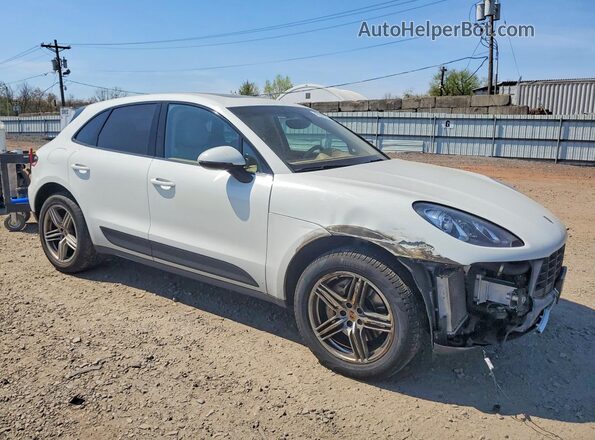 WP1AB2A51GLB45351 2016 PORSCHE MACAN White Front right