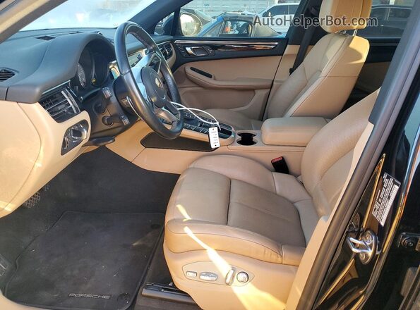 WP1AB2A54MLB38227 2021 PORSCHE MACAN Black Front interior view