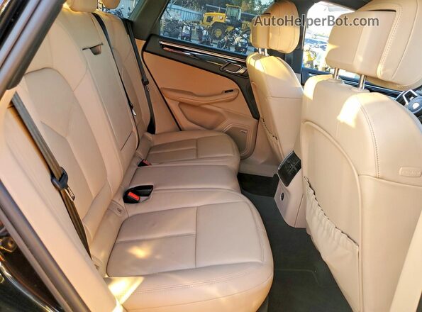 WP1AB2A54MLB38227 2021 PORSCHE MACAN Black Rear interior view