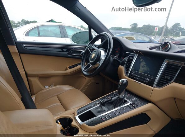 WP1AB2A57JLB37262 2018 PORSCHE MACAN White Front interior view