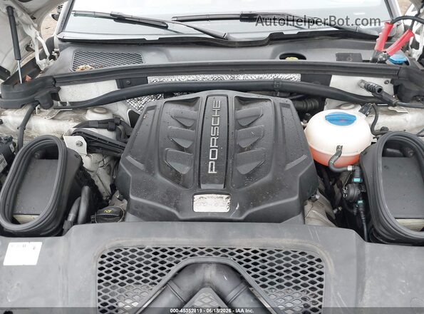 WP1AB2A57JLB37262 2018 PORSCHE MACAN White Rear view