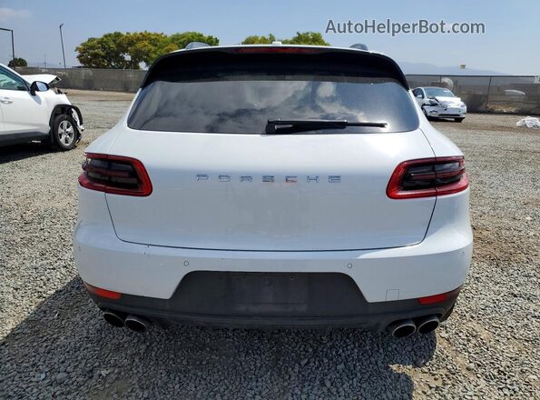 WP1AB2A58GLB45816 2016 PORSCHE MACAN White Rear view