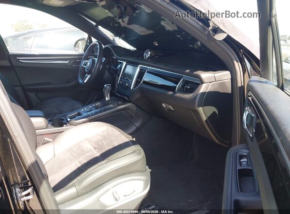 WP1AB2A59GLB52886 2016 PORSCHE MACAN Black Front interior view