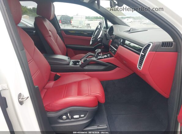 WP1AB2AY2LDA28473 2020 PORSCHE CAYENNE White Front interior view