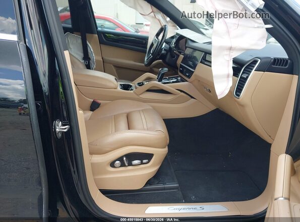 WP1AB2AY3KDA61688 2019 PORSCHE CAYENNE Черный Вид салона спереди