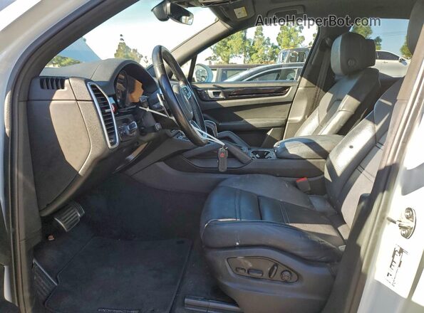 WP1AB2AY8NDA31624 2022 PORSCHE CAYENNE White Սալոնի դիմացի տեսք