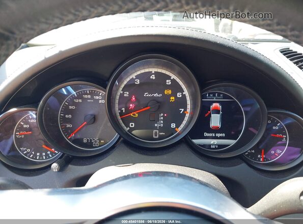 WP1AC2A29GLA88402 2016 PORSCHE CAYENNE Черный Вид задних сидений