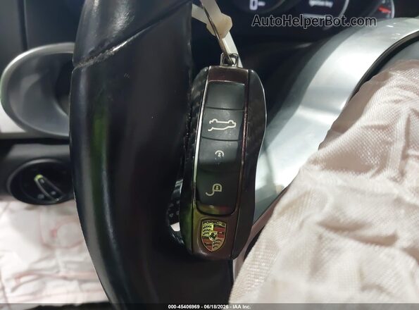 WP1AD2A24HLA83591 2017 PORSCHE CAYENNE Blue Vista del salpicadero