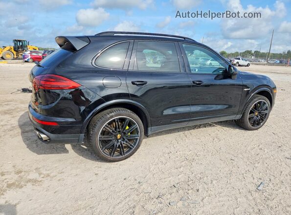 WP1AE2A27HLA74946 2017 PORSCHE CAYENNE Черный Задняя правая четверть