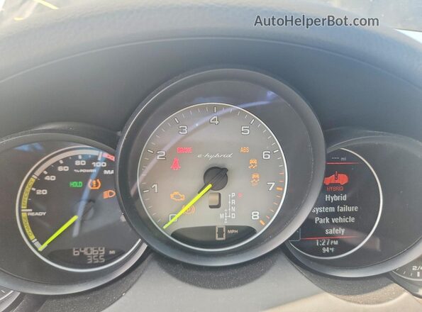 WP1AE2A27HLA74946 2017 PORSCHE CAYENNE Черный Вид щитка приборов